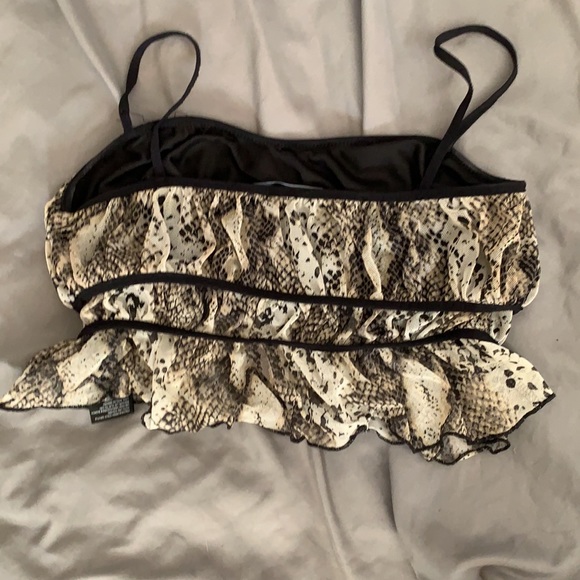 Snake Print Crop Too - Picture 4 of 4